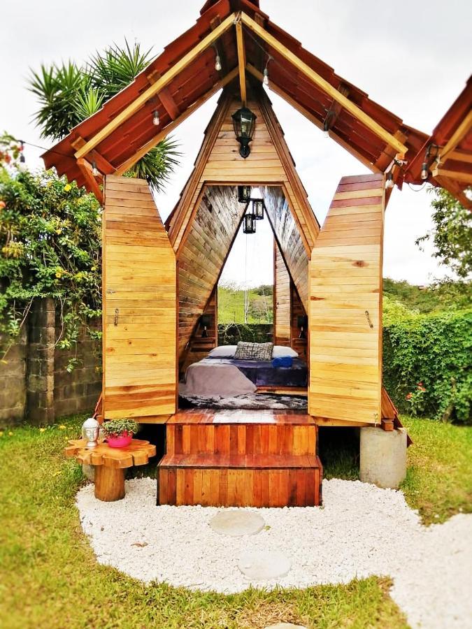 Airport Traveler's home Alajuela Eksteriør bilde