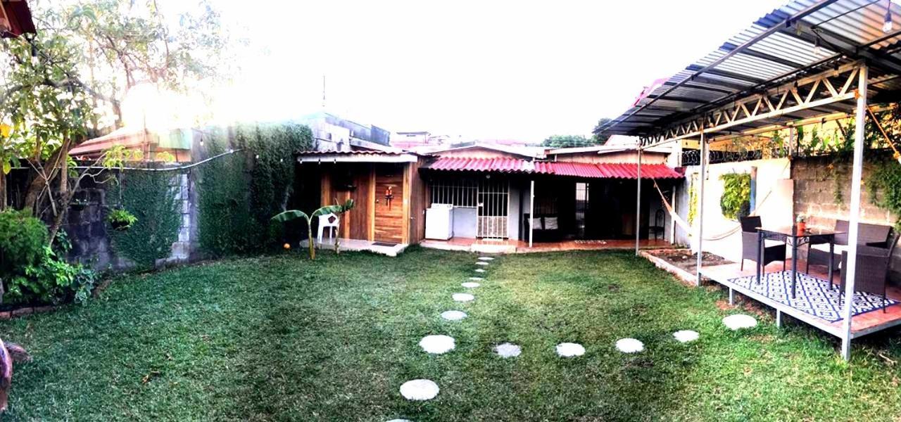 Airport Traveler's home Alajuela Eksteriør bilde