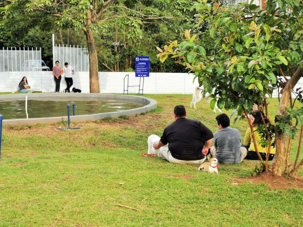 Airport Traveler's home Alajuela Eksteriør bilde